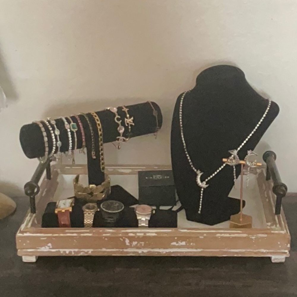 Meet your Posher, La bodega luxury
